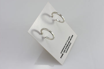 classy silver hoop earrings 